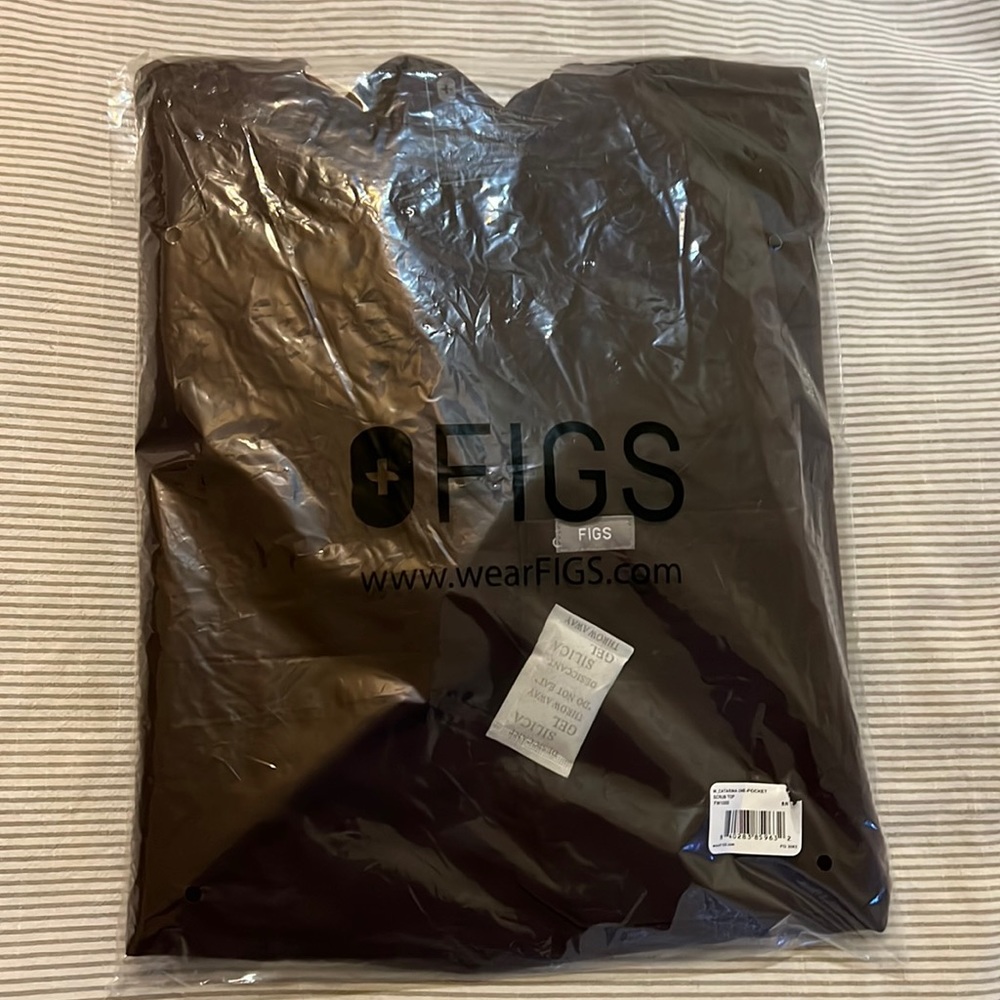 NEW FIGS Espresso Scrub Top XL (Limited Edition)